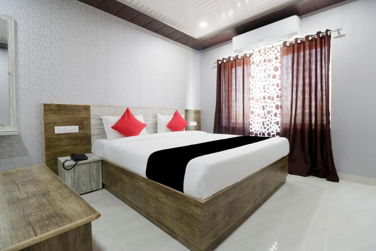 Capital O 63158 Hotel Om Sai Ram Chhatarpur Exterior photo