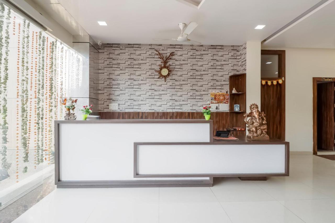 Capital O 63158 Hotel Om Sai Ram Chhatarpur Exterior photo