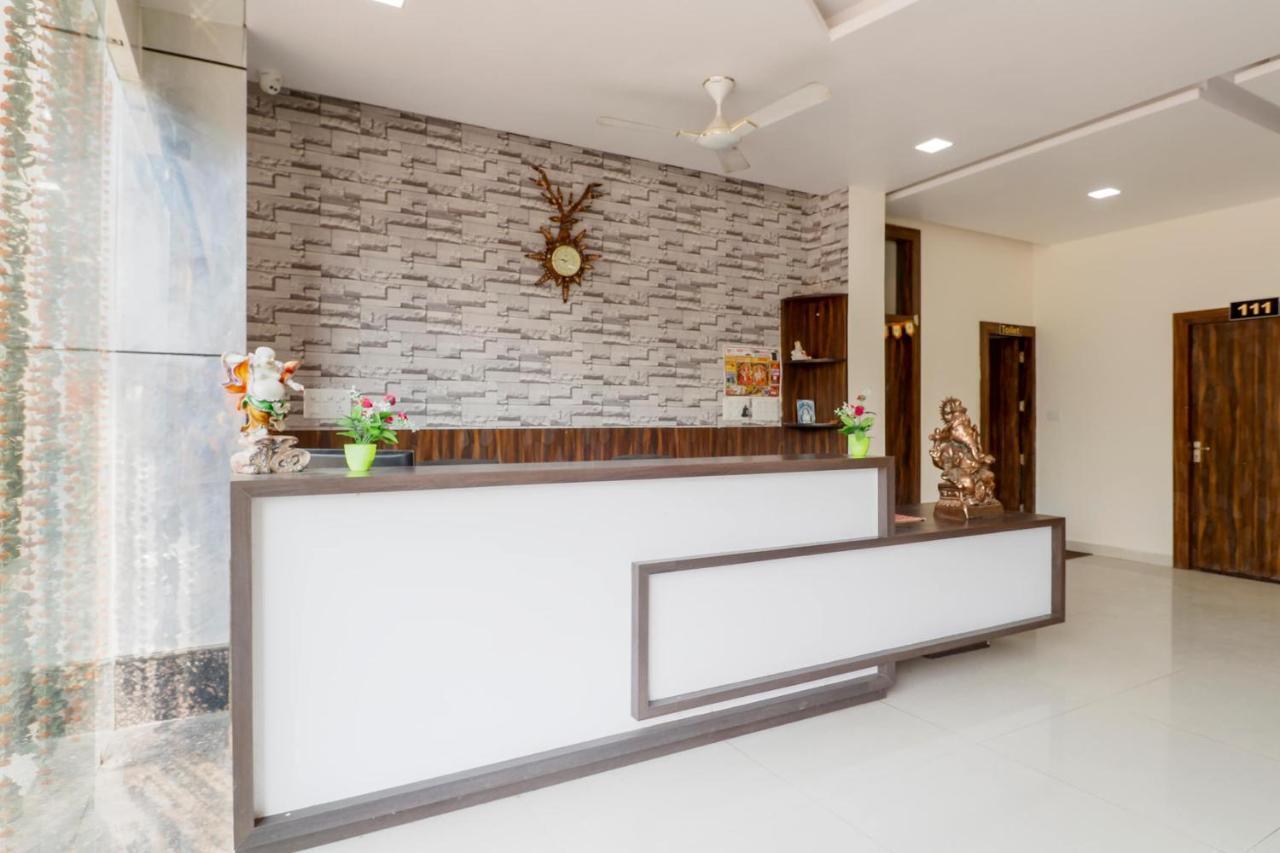 Capital O 63158 Hotel Om Sai Ram Chhatarpur Exterior photo