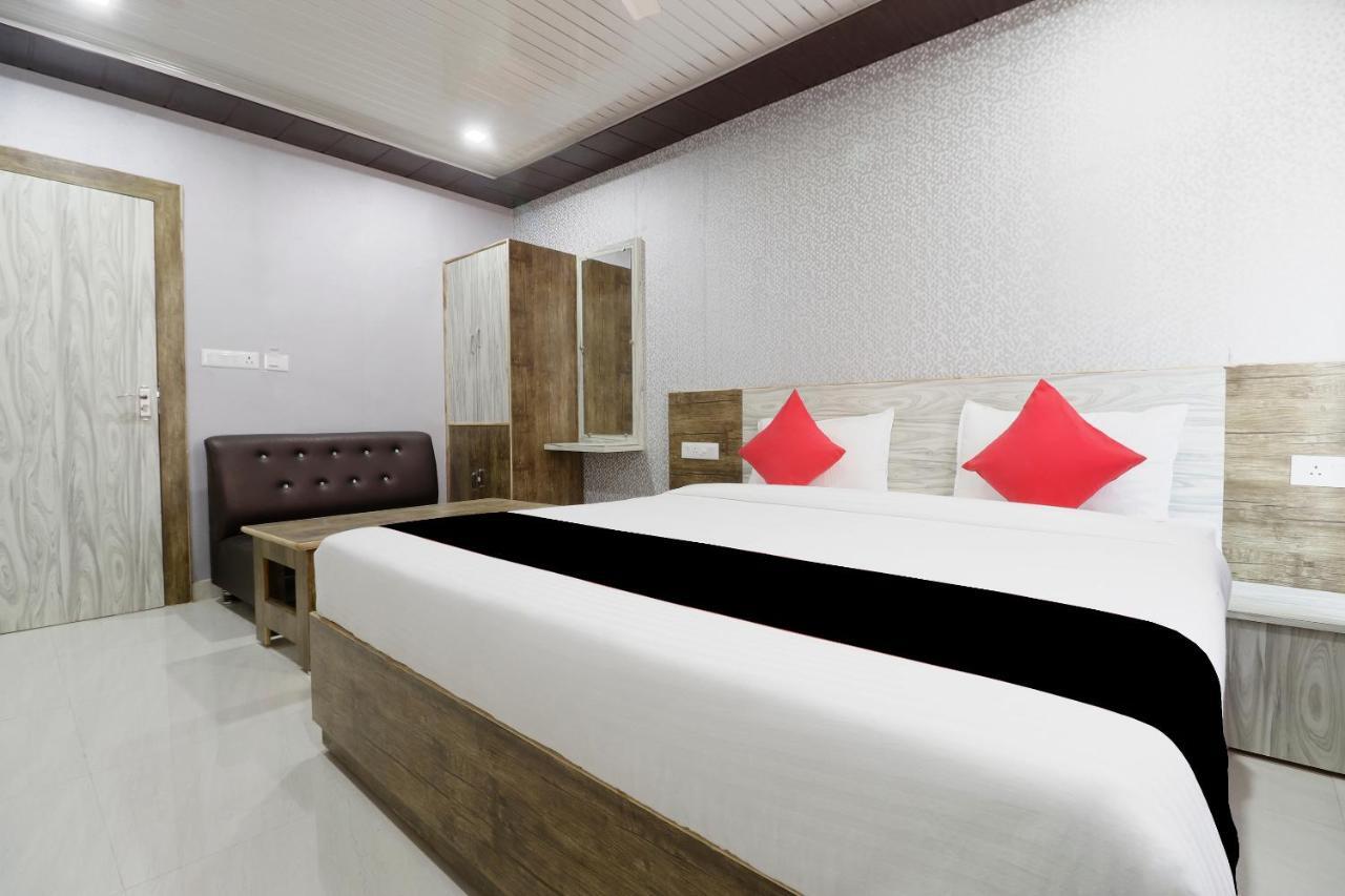 Capital O 63158 Hotel Om Sai Ram Chhatarpur Exterior photo