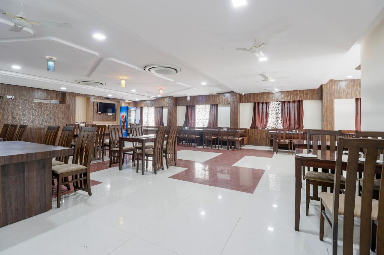 Capital O 63158 Hotel Om Sai Ram Chhatarpur Exterior photo